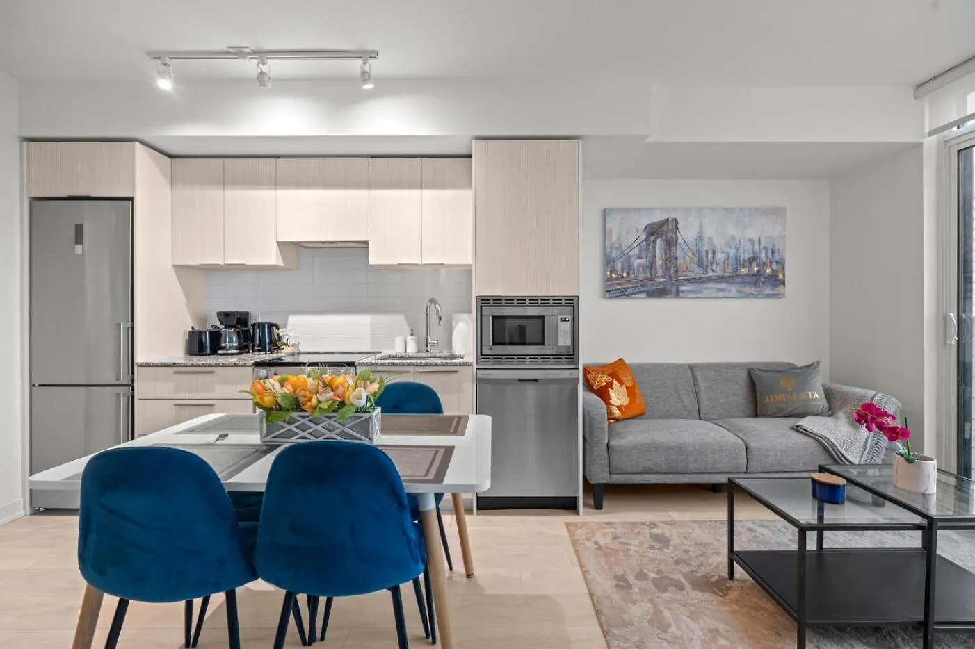 The Teahouse Condos By Globalstay In Downtown Toronto Canada