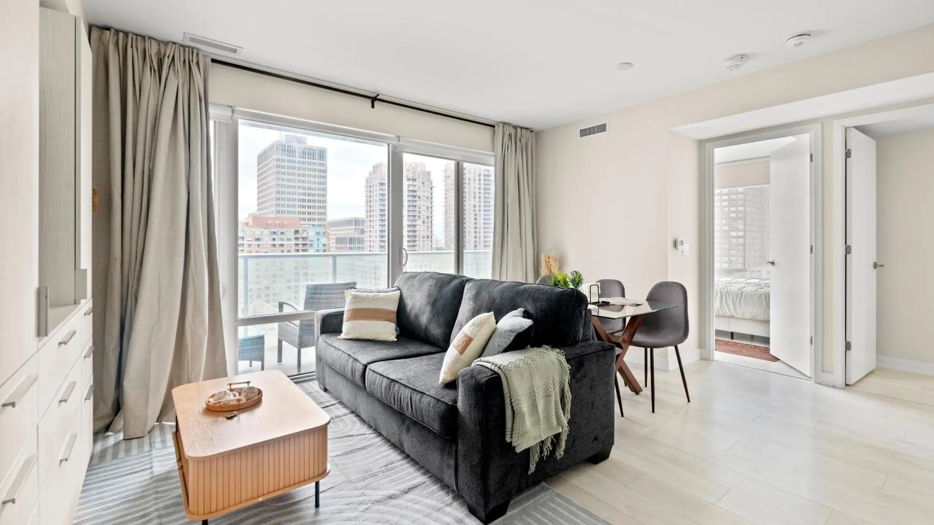 The Teahouse Condos By Globalstay In Downtown Toronto